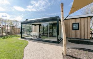 Nice Home In Voorthuizen With Wifi