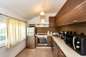 Premium apartment near center and beach with parking