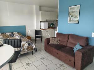 Abri Côtier-3 étoiles-vue imprenable sur port de plaisance