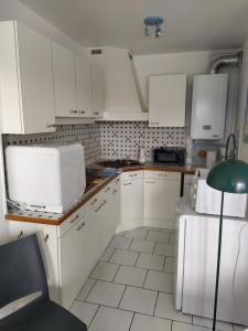 Abri Côtier-3 étoiles-vue imprenable sur port de plaisance
