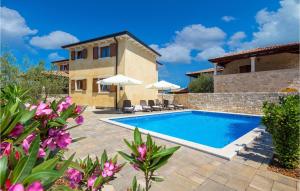 Awesome Home In Turcic With 4 Bedrooms, Wifi And Outdoor Swimming Pool
