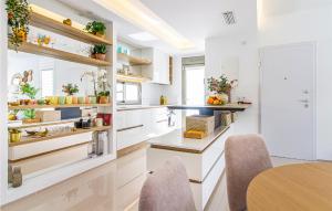 4 Bedroom Awesome Home In Los Alcázares