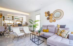 4 Bedroom Awesome Home In Los Alcázares