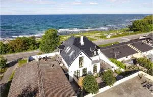 Stunning Home In Allinge With Wifi - Sandkås