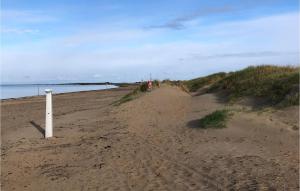 1 Bedroom Beautiful Home In Falkenberg