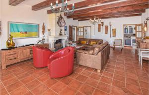 Maisons de vacances Nice Home In Murs With 5 Bedrooms, Wifi And Heated Swimming Pool : photos des chambres