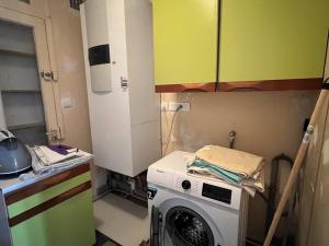 Maisons de vacances Maison familiale avec piscine chauffee, proche commerces et plage - FR-1-485-146 : photos des chambres