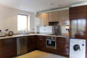 Large Two-Bedroom Apartment room in Southampton Serviced Apartments