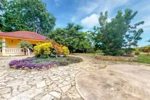 Casita at Morningstar Breeze Gold Standard Certified - Dangriga