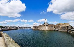 Appartements Stunning Apartment In Concarneau With Sauna, Wifi And 1 Bedrooms : photos des chambres