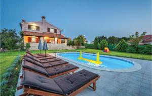 Stunning Home In Bale With 4 Bedrooms, Wifi And Outdoor Swimming Pool 