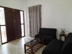 Gloria Inn
