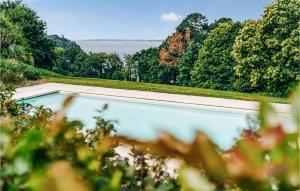 Appartements Awesome Apartment In Concarneau With Wifi, 1 Bedrooms And Heated Swimming Pool : photos des chambres