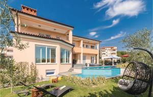 Stunning Home In Pula With 5 Bedrooms, Sauna And Wifi