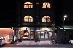 Carlos Backpacker - Niu-ch'ou-ch'i