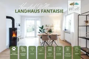 Ferienhaus Fantaisie - Wohnen nahe Schlosspark -Stadtgrenze Bayreuth für 1-5 Pers, Hunde willkommen, voll eingezäunt - Schnabelwaid