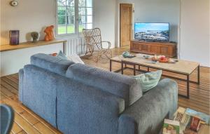 Maisons de vacances Cozy Home In Brtignolles-sur-mer With Kitchen : photos des chambres