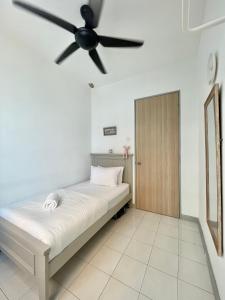 KiRA Drawbridge Homestay max 8 pax only with pool WIFI NETFLIX near KTCC Mall