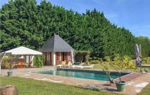 Maisons de vacances Amazing Home In Fontaine Gurin With Wifi, Heated Swimming Pool And 5 Bedrooms : photos des chambres