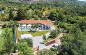 Beautiful Home In Dubrava With Wifi, Heated Swimming Pool And Swimming Pool