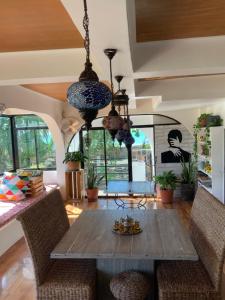 Vistapaloma beach resort