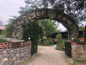 THE TIGER PAW RESORT