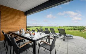 4 Bedroom Stunning Home In Løgstrup