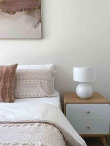 Tranquil Oasis on Pine Lake