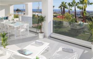 Stunning Apartment In Estepona With 4 Bedrooms, Wifi And Swimming Pool