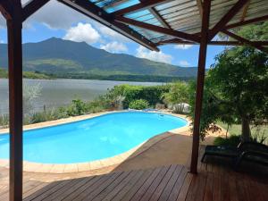 21LG Ilot Fortier M Sea Front and Swimming pool