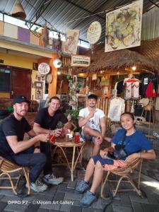 Griya Backpacker Pak yon