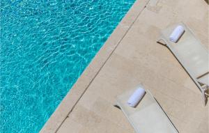 Amazing home in Icici with 5 Bedrooms WiFi and Outdoor swimming pool