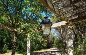 Maisons de vacances Stunning home in Beziers with 5 Bedrooms, WiFi and Outdoor swimming pool : photos des chambres