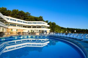 Fontana Bayside Park