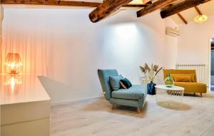 Maisons de vacances Beautiful Home In Aigues-vives With 3 Bedrooms, Outdoor Swimming Pool And Jacuzzi : photos des chambres