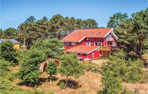 obrázek - Stunning Home In Ebeltoft With Sauna, Wifi And Indoor Swimming Pool