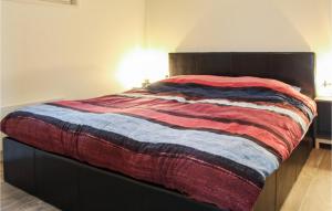 Nice Ship In Aalsmeer With Kitchen