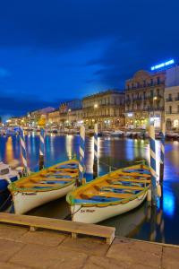 Hotels Le Grand Hotel : photos des chambres