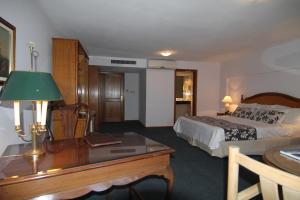 Crystal Palace Hotel