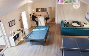 Nice Home In Glesborg With Kitchen