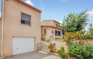 Maisons de vacances Nice Home In Sorde With Outdoor Swimming Pool, Wifi And 4 Bedrooms : photos des chambres