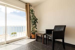 apartment with amazing sea view