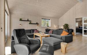 Cozy Home In Vig With Kitchen