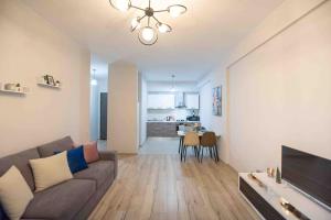 GG Home - cozy, new 1-bedroom apartment on 11th floor in Saburtalo