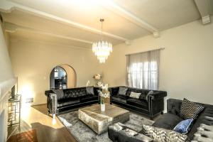 Gorgeous Renovated 3BD 2BA near West Hollywood and Beverly Hills