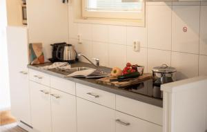 2 Bedroom Cozy Ship In Aalsmeer