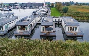 2 Bedroom Cozy Ship In Aalsmeer
