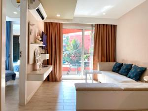 Seven Seas Condo Resort Jomtien Pattaya #Pool View #Near Beach