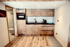 Luxury & Cosy 3.5 rooms apartment in almost 300 years old Chalet