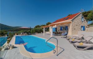 Nice Home In Mikulina Luka With Wifi, Outdoor Swimming Pool And Heated Swimming Pool